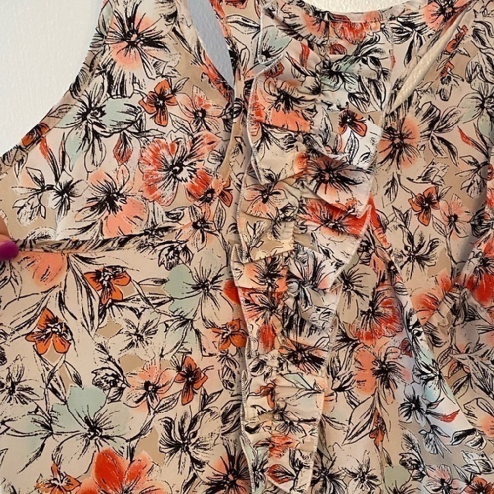 Flowy Racerback‎ Sleeveless Shirt - Picture 3 of 4